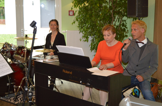 Musik von Dr. Heike Drobner-Dechering, Antje Hanitzsch und Christian Poser inspirierte am 27. Mai 2017 zum Mitsingen